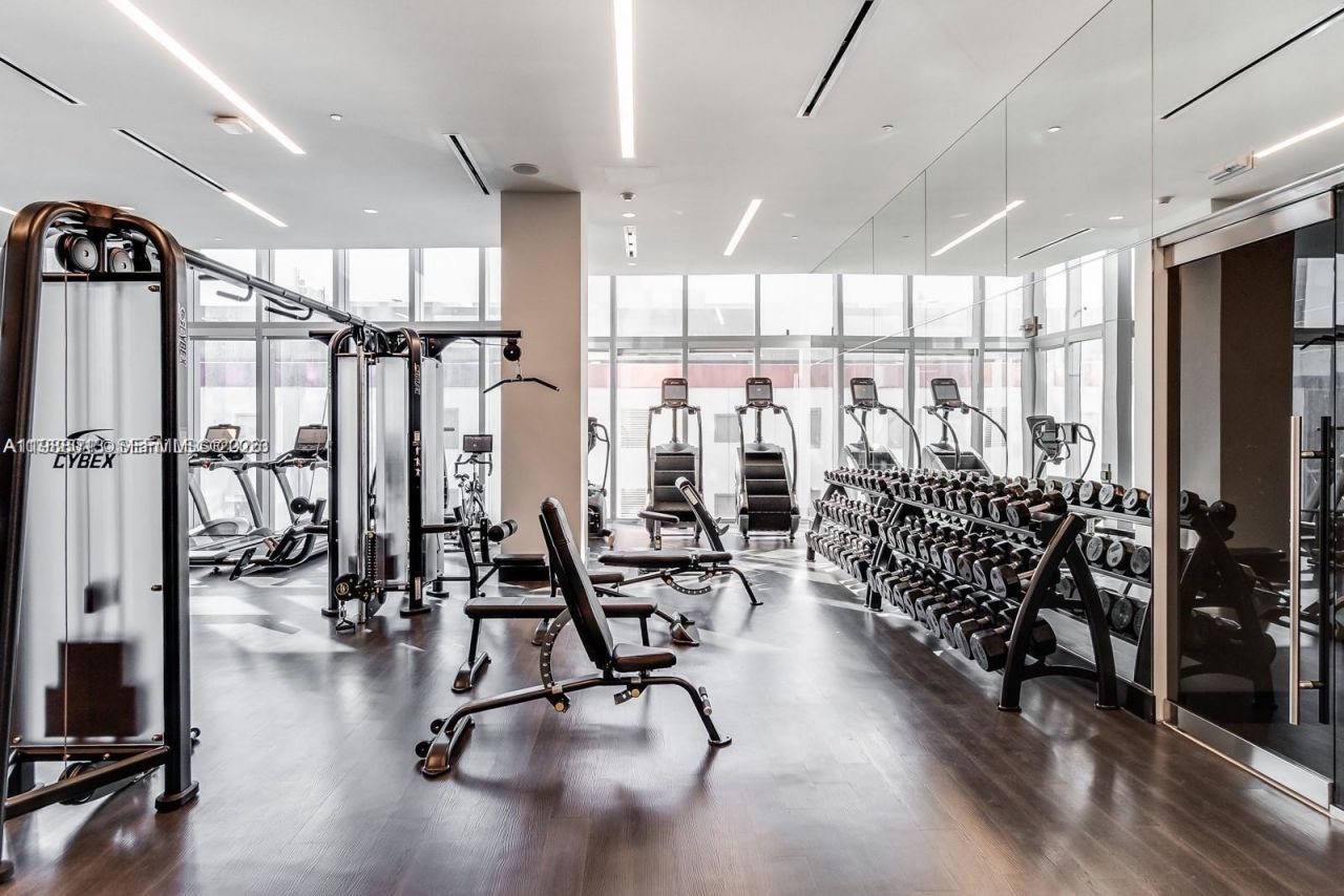 851 NE 1st Ave, Unit 4007, Miami, FL 33132 Photo