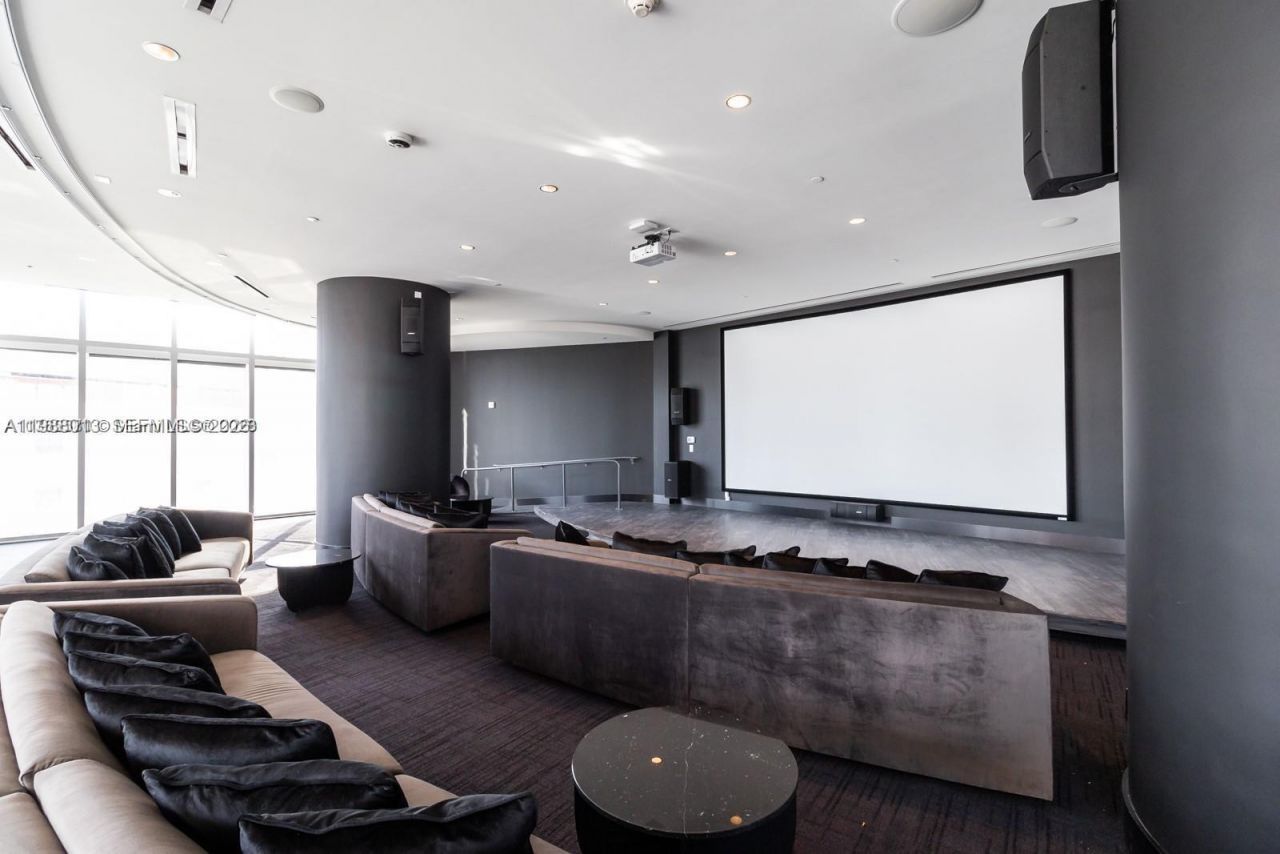 851 NE 1st Ave, Unit 4007, Miami, FL 33132 Photo