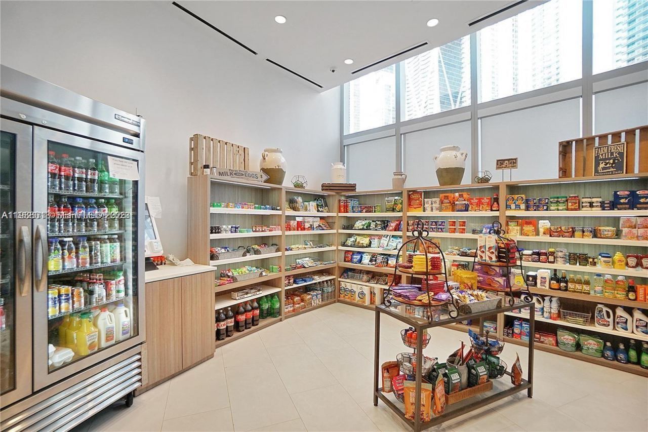 851 NE 1st Ave, Unit 4007, Miami, FL 33132 Photo