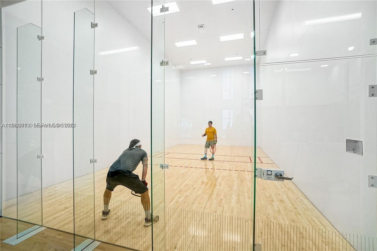 851 NE 1st Ave, Unit 4007, Miami, FL 33132 Photo