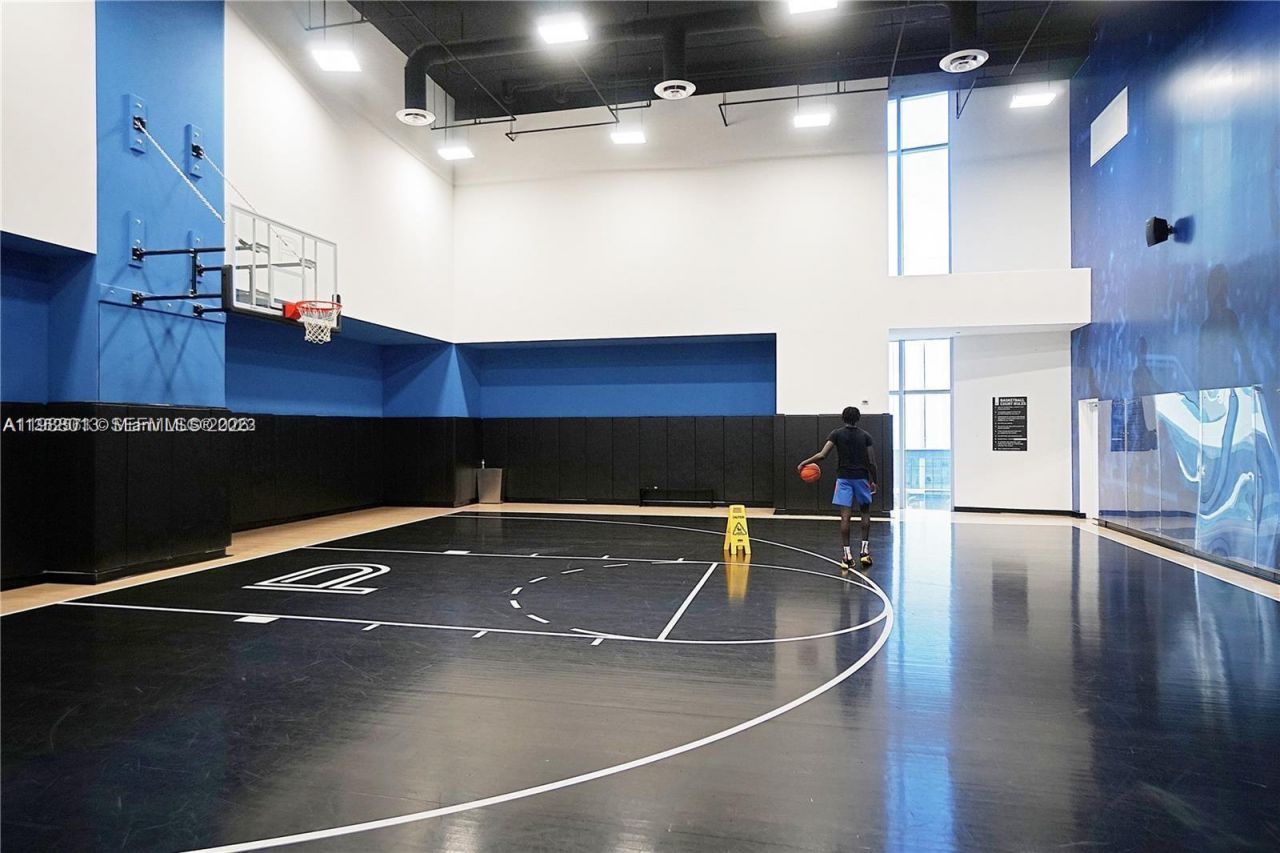 851 NE 1st Ave, Unit 4007, Miami, FL 33132 Photo