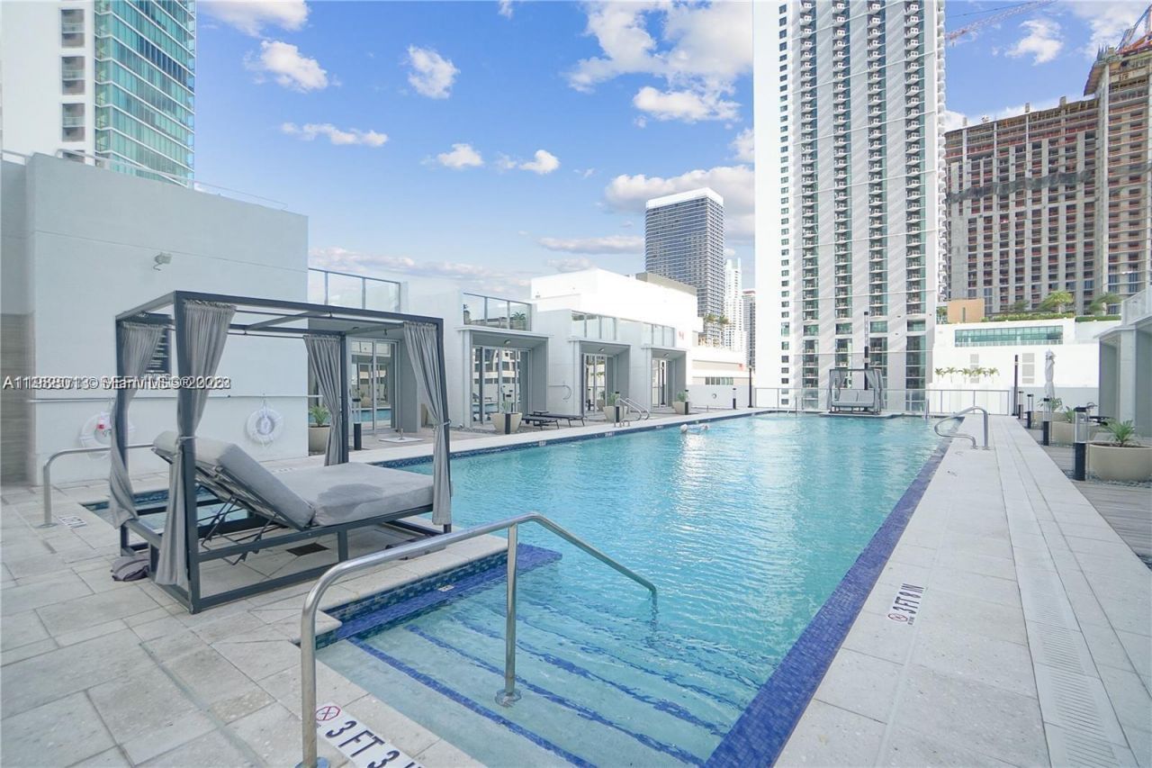 851 NE 1st Ave, Unit 4007, Miami, FL 33132 Photo