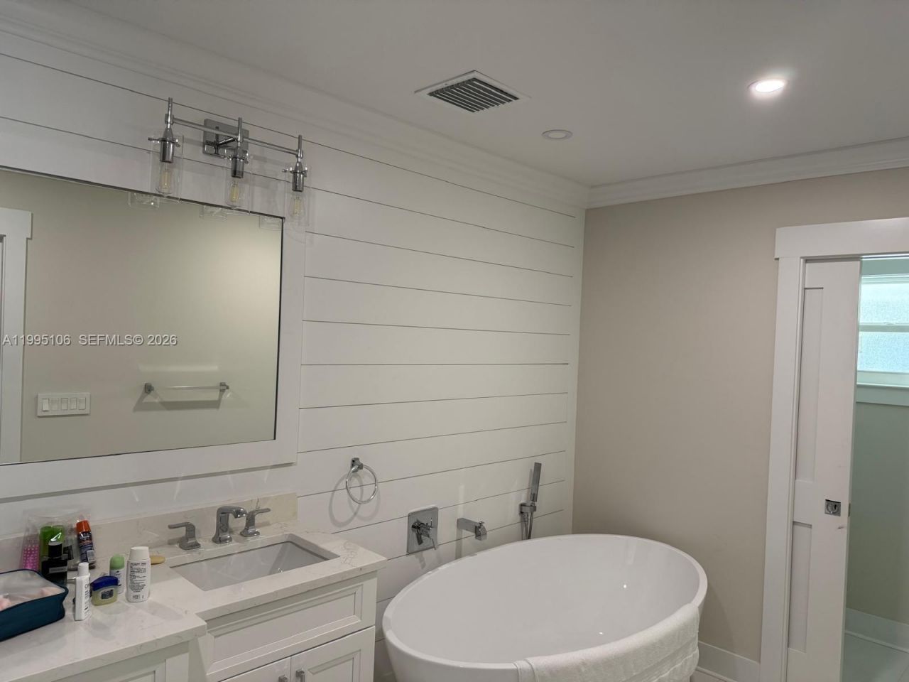 55 N Sewalls Point Rd , Sewalls Point, FL 34996 Photo