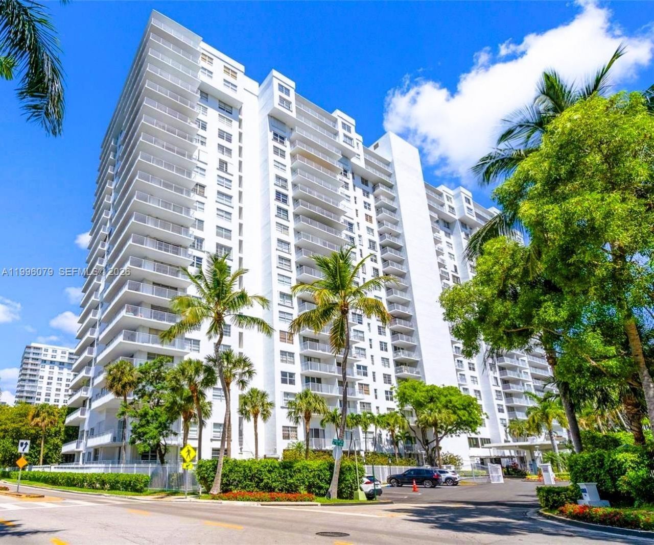 2851 NE 183rd St, Unit 906E, Aventura, FL 33160 Photo