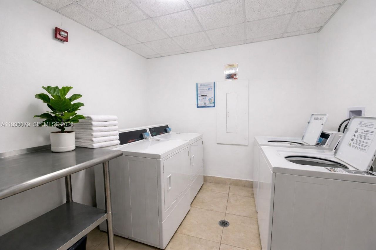 2851 NE 183rd St, Unit 906E, Aventura, FL 33160 Photo