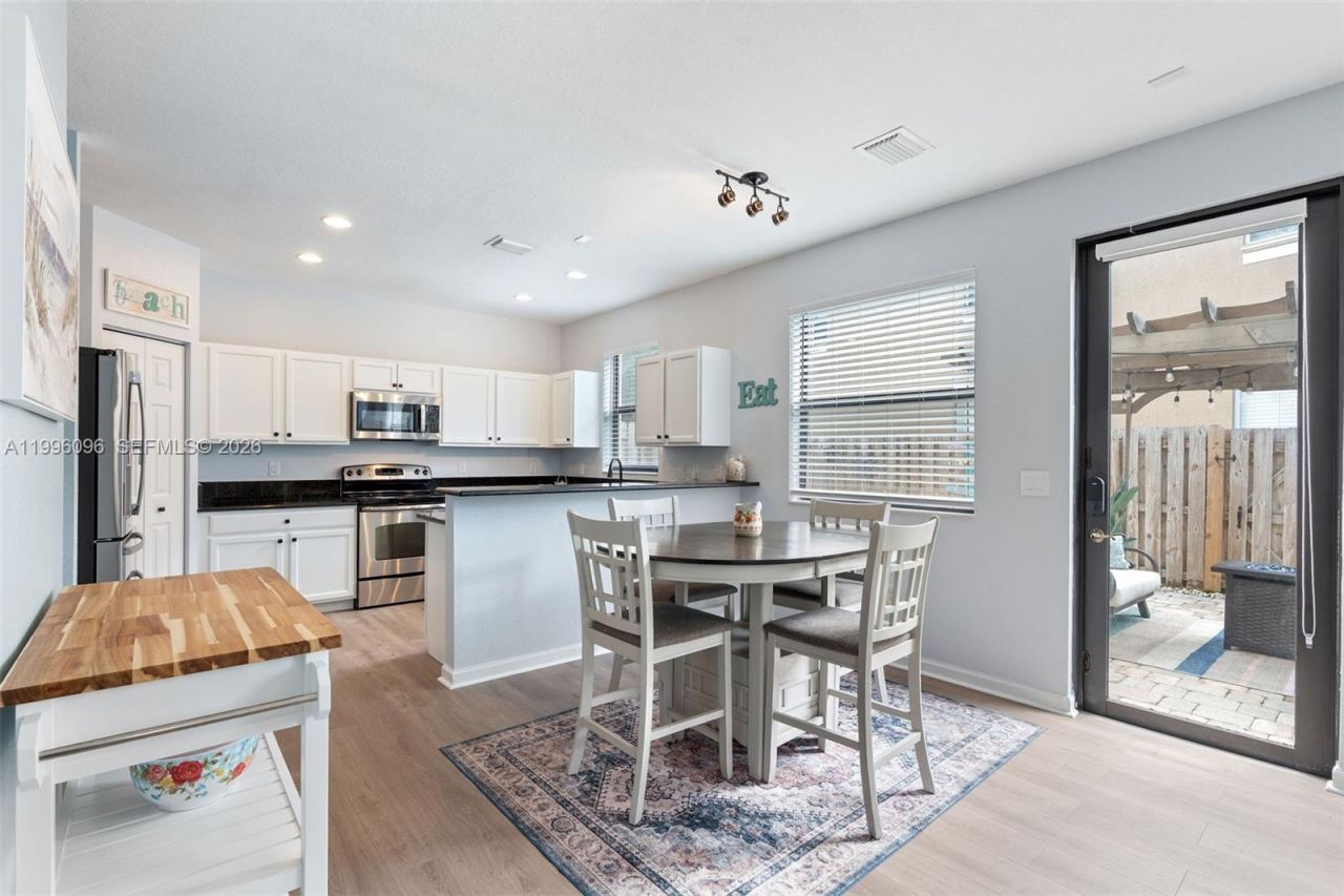 11869 SW 154th Ave, Miami, FL 33196 Photo