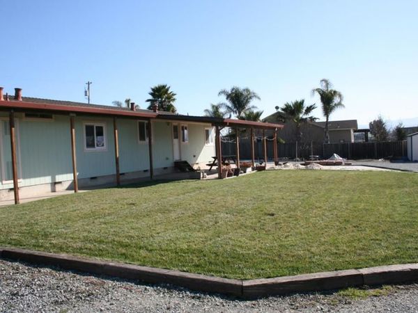 Santa Ana , Unit H, Hollister, CA 95023
