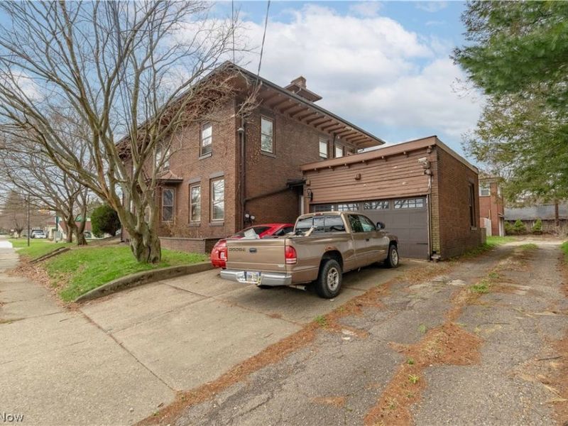 528 Lincoln Way E, Massillon, OH 44646 Photo 4