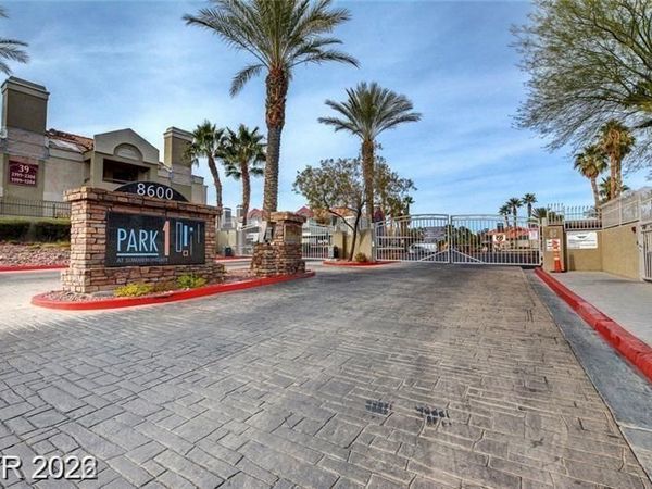 8600 W Charleston Boulevard, Unit 1005, Las Vegas, NV 89117