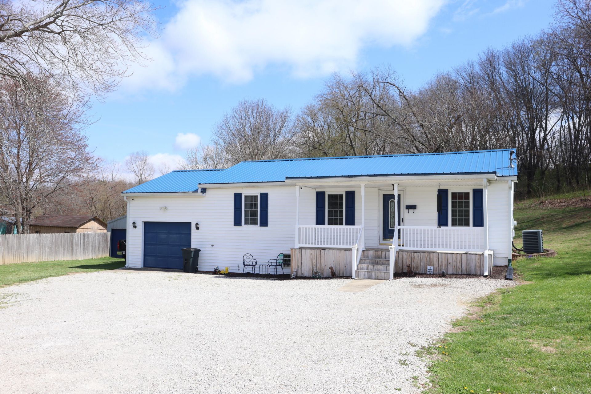 2080 Kentucky 39, Crab Orchard, KY 40419