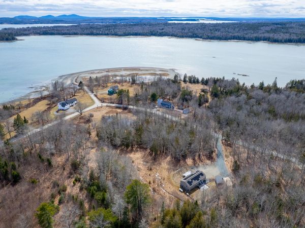 112 Raccoon Cove Road, Lamoine, ME 04605