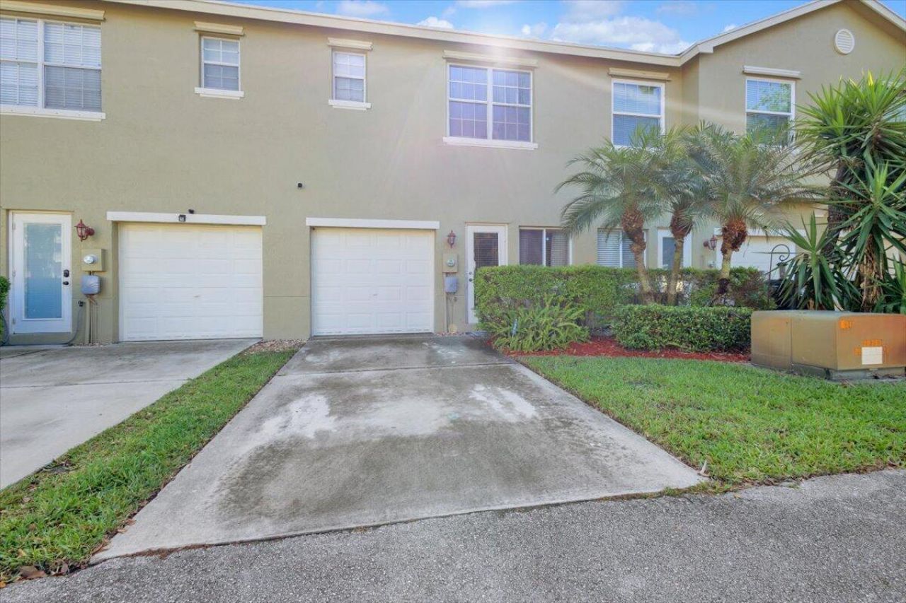 1888 SE High Springs Drive, Port Saint Lucie, FL 34952 Photo