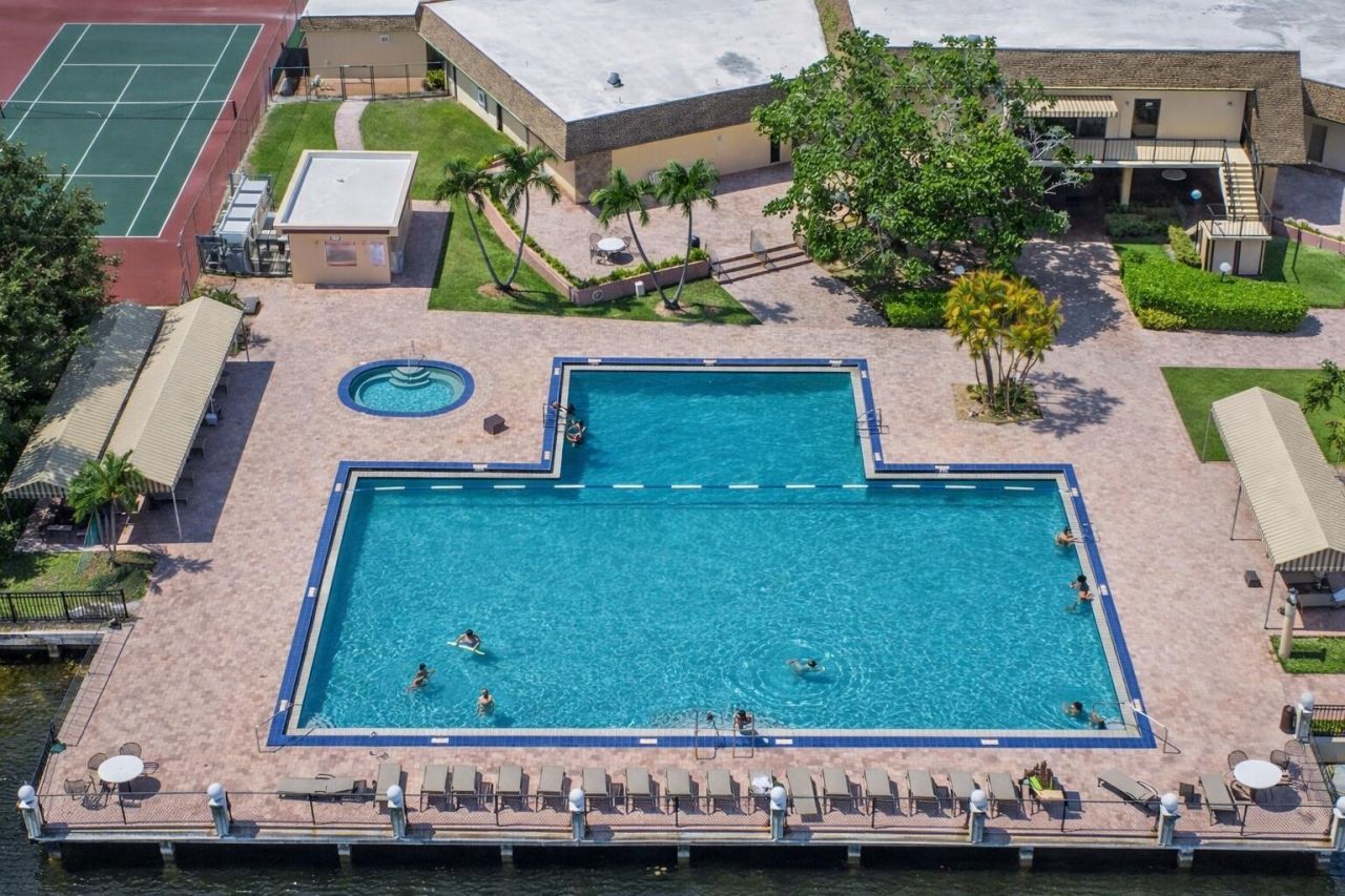 300 Berkley Road, Unit 112, Hollywood, FL 33024 Photo