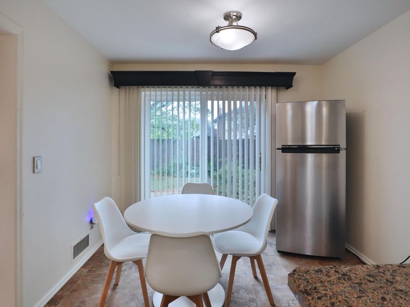 2095 Willowick Drive, Unit C, Columbus, OH 43229 Photo 14