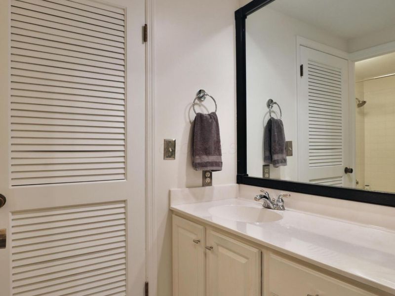 2095 Willowick Drive, Unit C, Columbus, OH 43229 Photo 29