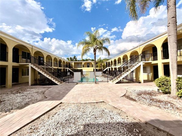 3206 W AZEELE STREET , Unit 100, TAMPA, FL 33609