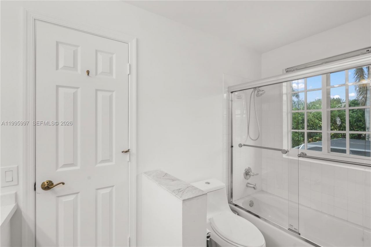 3706 Vista Way , Weston, FL 33331 Photo