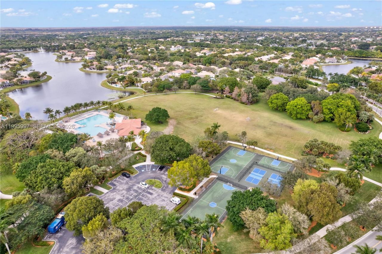 3706 Vista Way , Weston, FL 33331 Photo