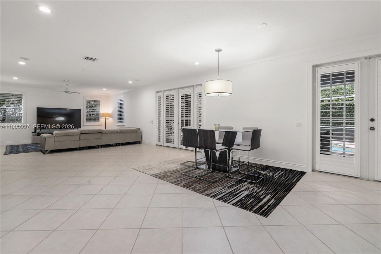 3706 Vista Way , Weston, FL 33331 Photo