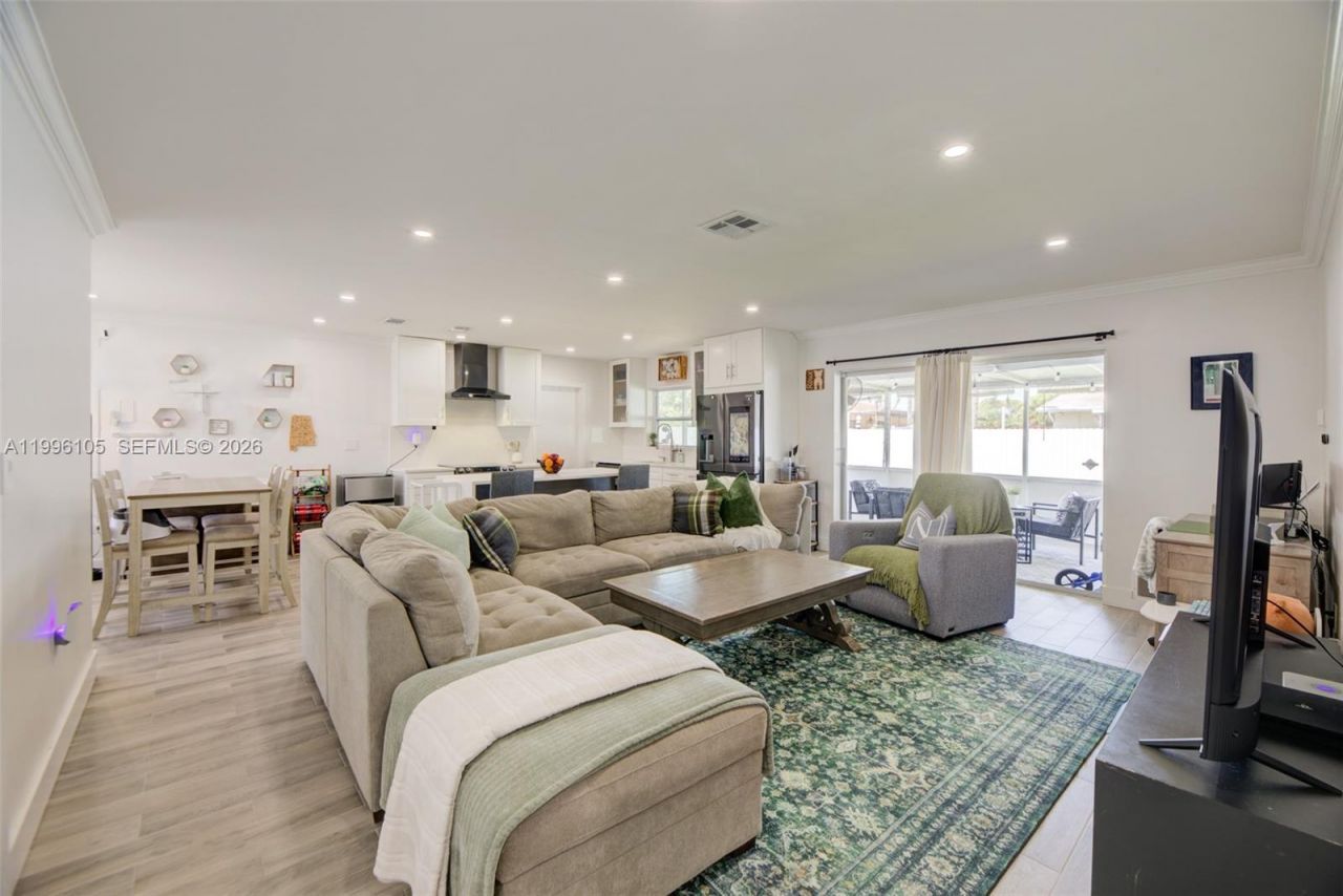 8461 NW 16th St, Unit 8461, Pembroke Pines, FL 33024 Photo