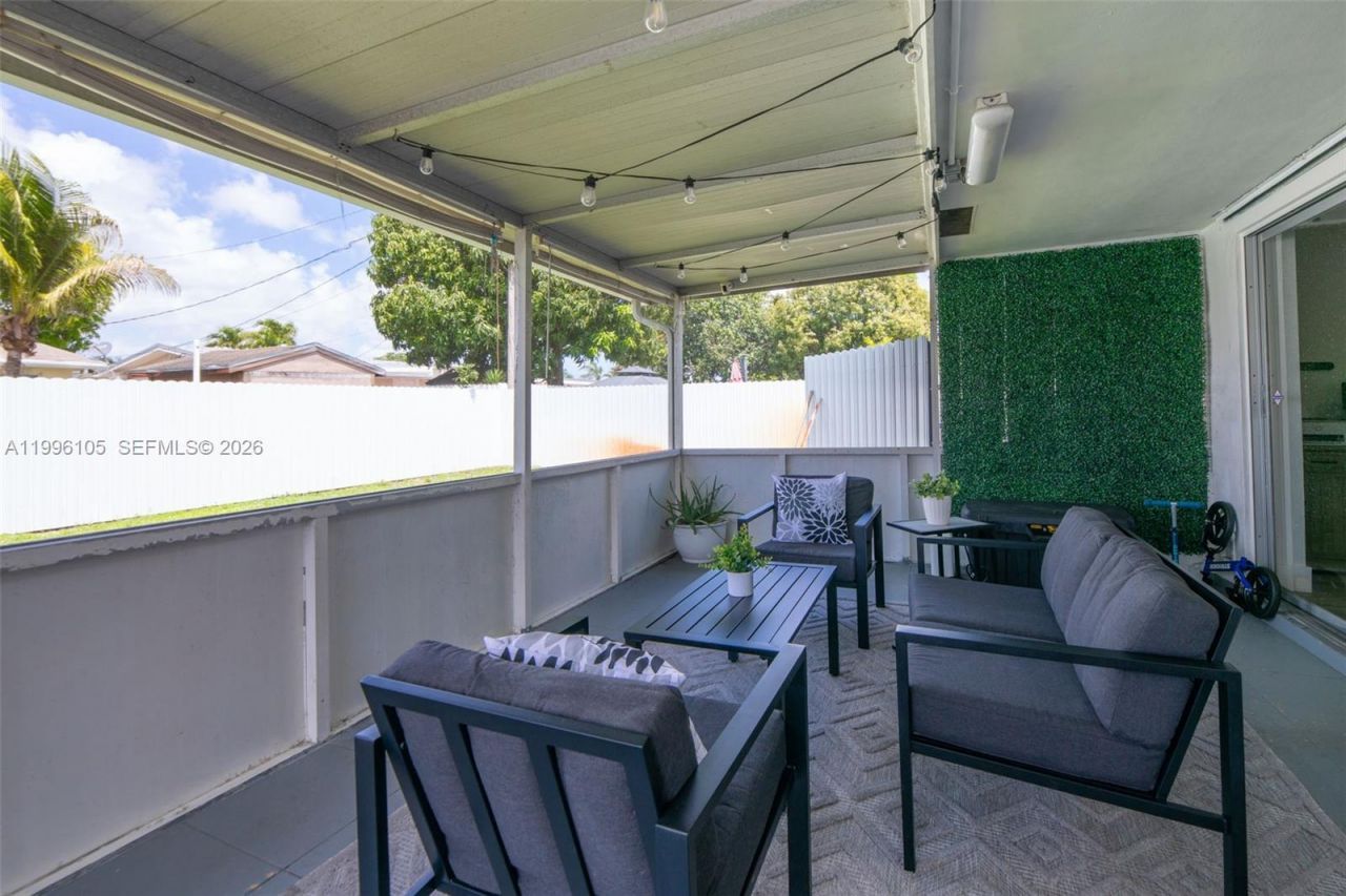 8461 NW 16th St, Unit 8461, Pembroke Pines, FL 33024 Photo