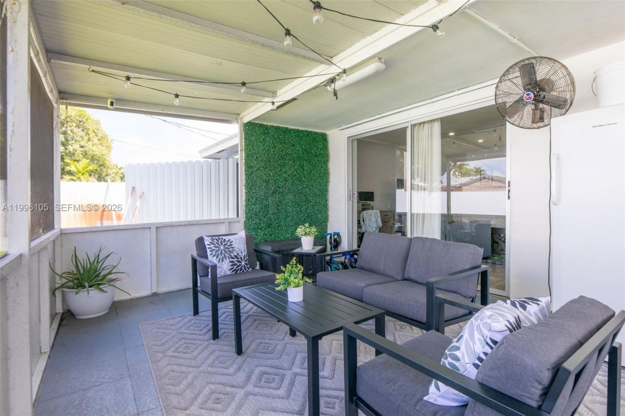 8461 NW 16th St, Unit 8461, Pembroke Pines, FL 33024 Photo