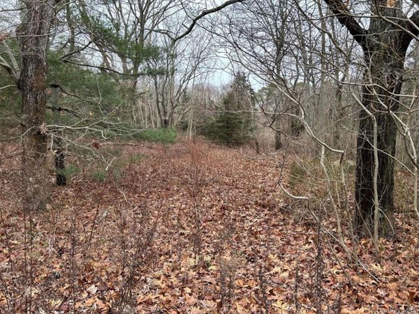 3678 Montauk Highway , Wainscott, NY 11962