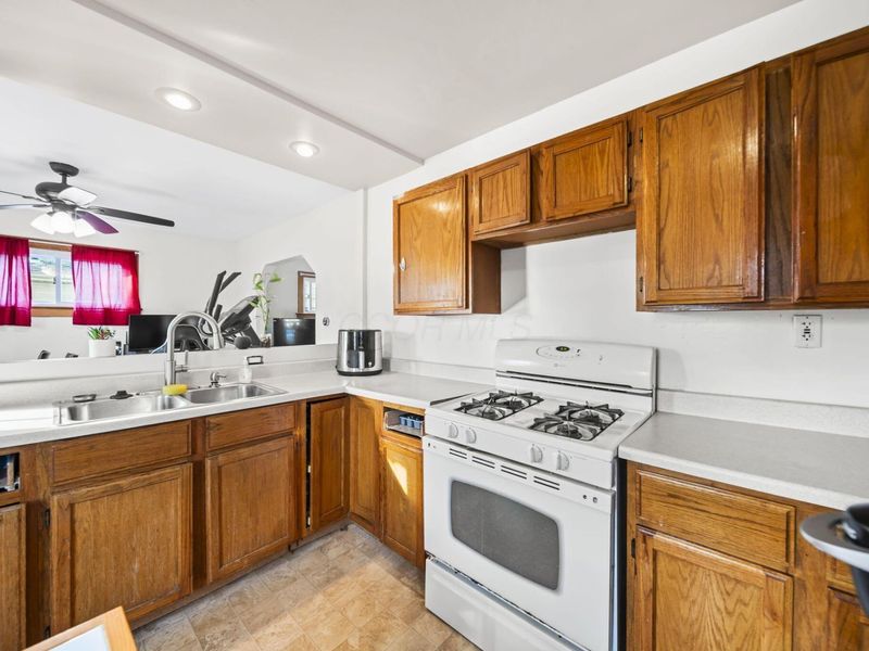 508 N Harris Avenue, Columbus, OH 43204 Photo 6