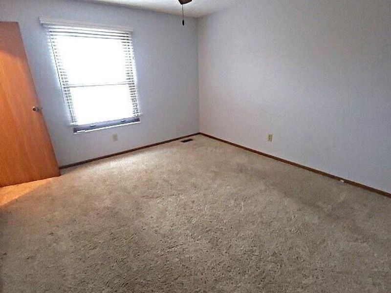 713 Michael View Court, Unit 86, Columbus, OH 43085 Photo 12