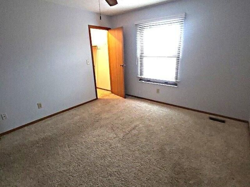 713 Michael View Court, Unit 86, Columbus, OH 43085 Photo 13