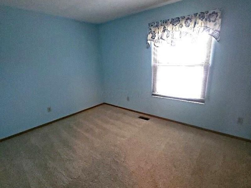 713 Michael View Court, Unit 86, Columbus, OH 43085 Photo 17