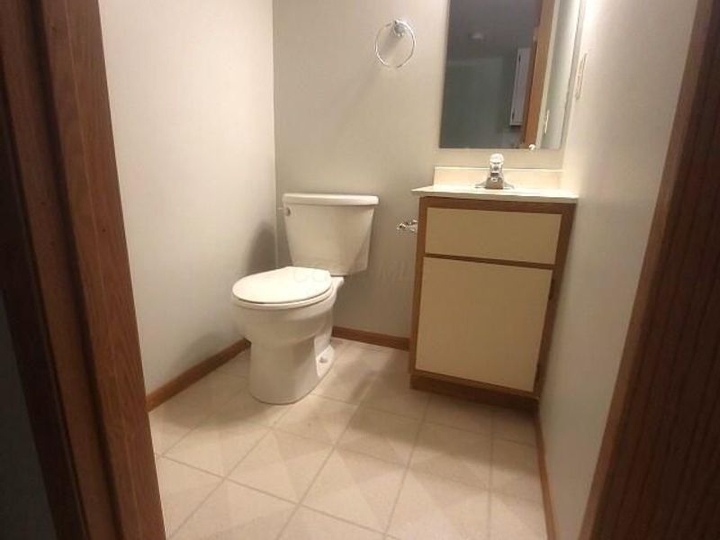 713 Michael View Court, Unit 86, Columbus, OH 43085 Photo 6