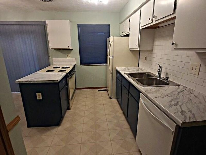 713 Michael View Court, Unit 86, Columbus, OH 43085 Photo 7