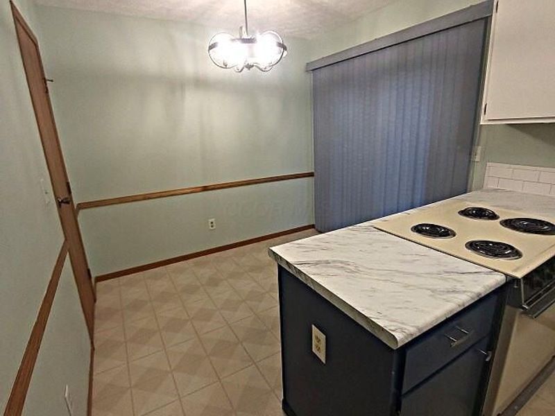 713 Michael View Court, Unit 86, Columbus, OH 43085 Photo 9