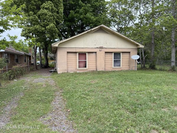 1211 Tucker Avenue, Pascagoula, MS 39567