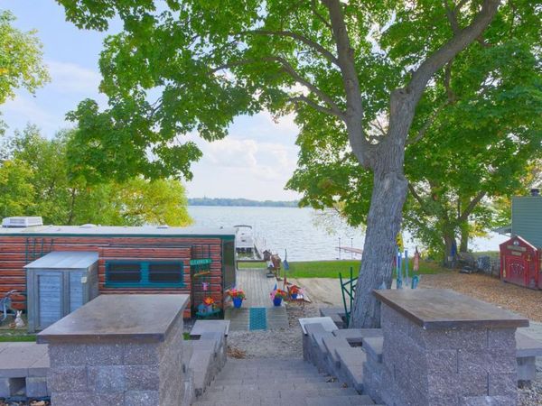 1701 N Shore Drive , Waverly, MN 55390