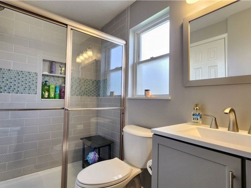 1873 US Highway 6,, Unit B, Roaming Shores, OH 44085 Photo 18