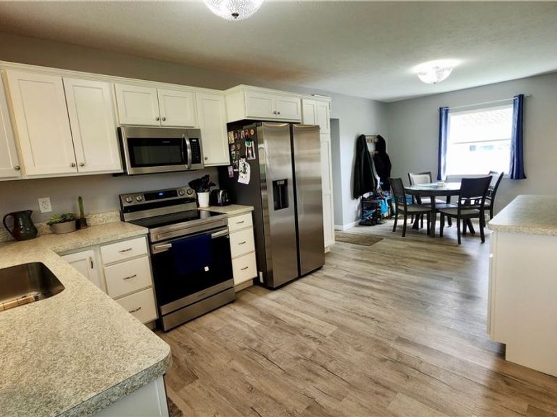 1873 US Highway 6,, Unit B, Roaming Shores, OH 44085 Photo 5