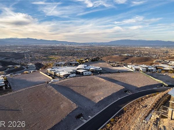 13 Stonecutter Court , Henderson, NV 89012