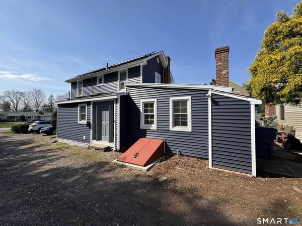 527 Worthington, Berlin, CT 06037