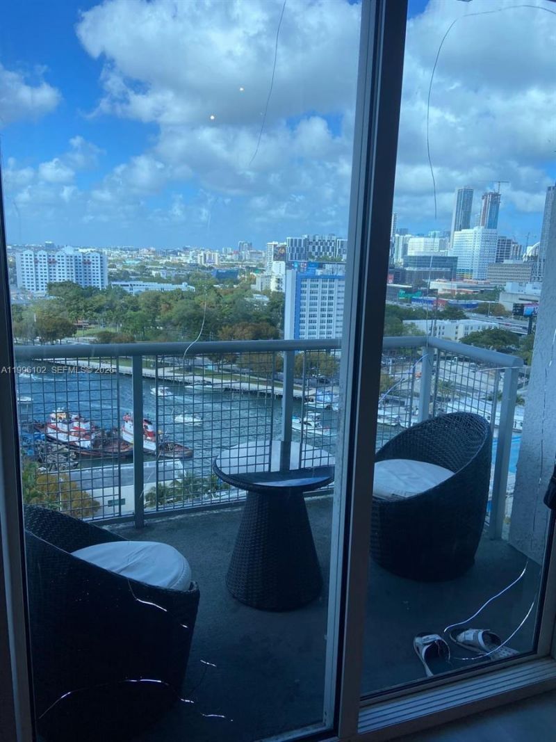 10 SW South River Dr, Unit 1608, Miami, FL 33130 Photo