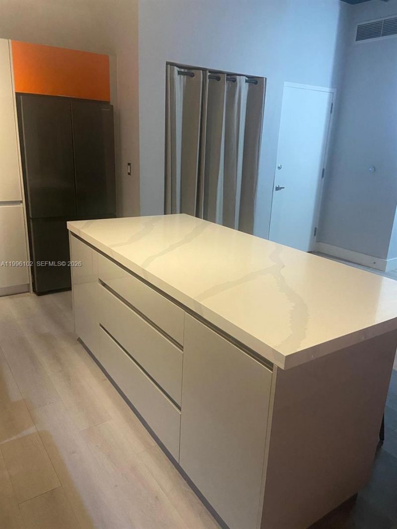 10 SW South River Dr, Unit 1608, Miami, FL 33130 Photo