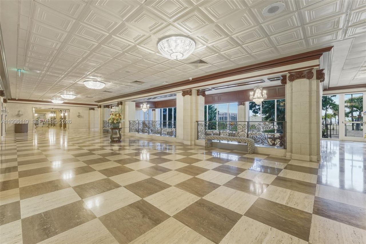 2030 S Ocean Dr, Unit 1810, Hallandale Beach, FL 33009 Photo