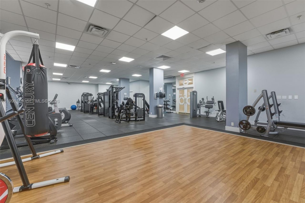 2030 S Ocean Dr, Unit 1810, Hallandale Beach, FL 33009 Photo