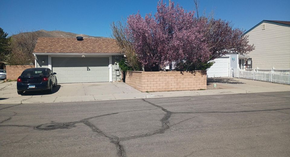 32 Castle Way, Carson City, NV 89706 Photo