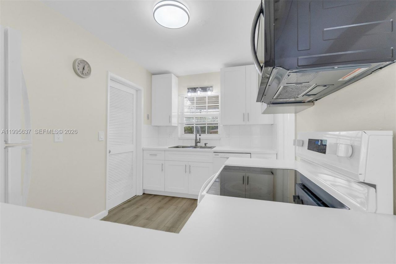 3504 NW 85th Ave, Unit B, Coral Springs, FL 33065 Photo