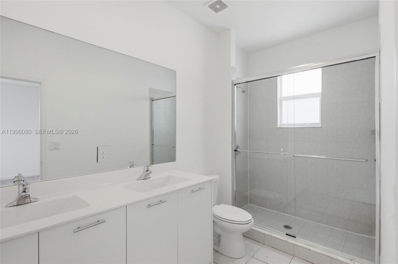 2345 NW 131st Cir, Unit 2345, Miami, FL 33167 Photo