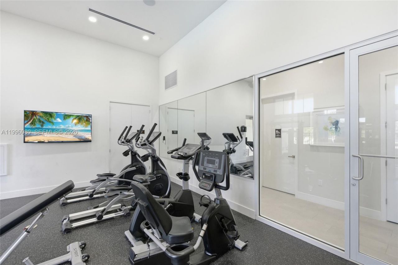 2345 NW 131st Cir, Unit 2345, Miami, FL 33167 Photo