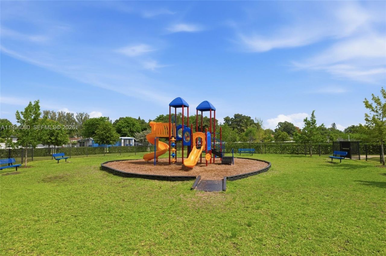 2345 NW 131st Cir, Unit 2345, Miami, FL 33167 Photo