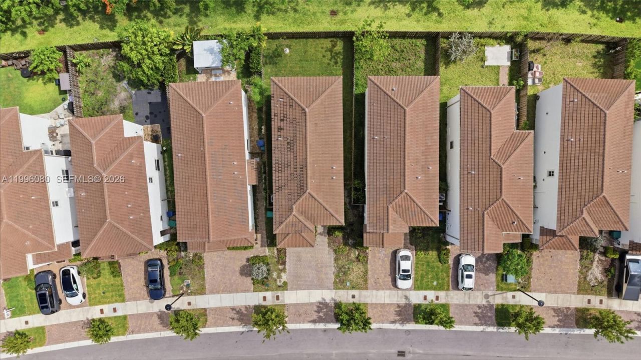 2345 NW 131st Cir, Unit 2345, Miami, FL 33167 Photo